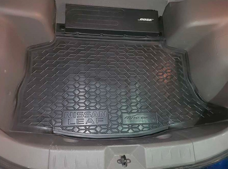 Коврик в багажник Nissan Leaf '2010-2018 (с усилителем звука) Avto-Gumm (черный, полиуретановый)