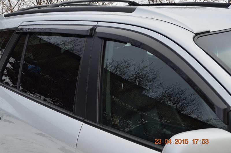 Дефлекторы окон Hyundai Santa Fe '2006-2012 (тёмные) Autoclover