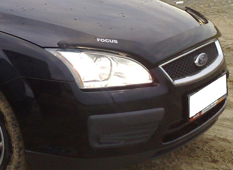 Дефлектор капота Ford Focus '2004-2008 (с логотипом) EGR