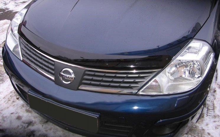 Дефлектор капота Nissan Tiida '2007-> (без логотипа) EGR