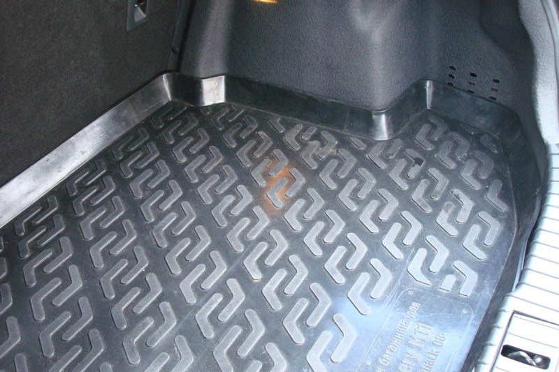 Коврик в багажник Chery M11 (A3) '2008-> (хетчбек) L.Locker (черный, резиновый)