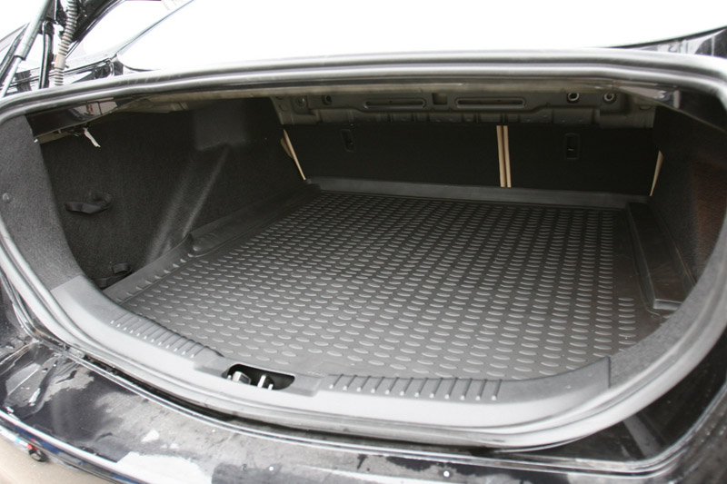 Коврик в багажник Ford Mondeo '2007-2014 (седан, с полноразмерной запаской) Novline-Autofamily (черный, полиуретановый)