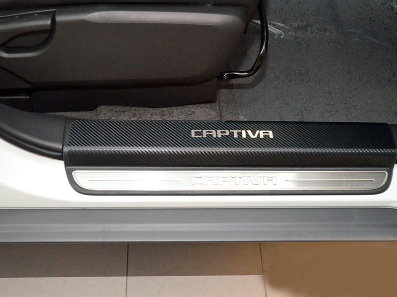 Накладки на пороги Chevrolet Captiva '2011-> (исполнение Premium+карбоновая пленка) NataNiko
