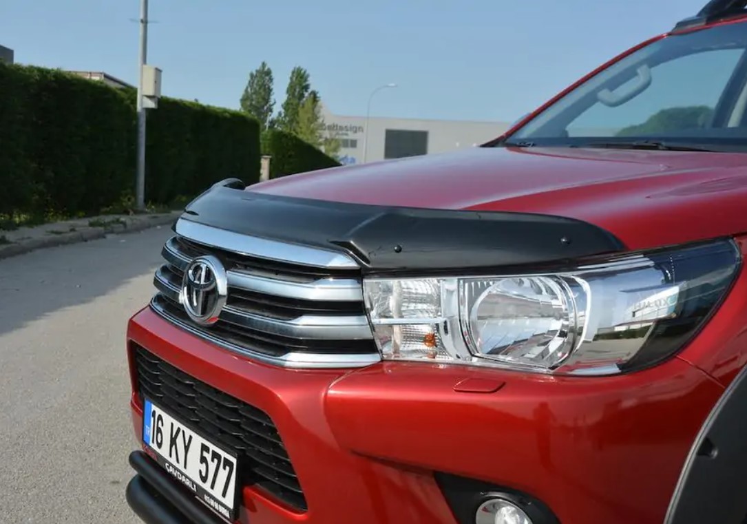 Дефлектор капота Toyota Hilux '2015-2020 EuroCap