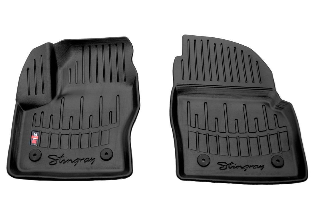 Коврики в салон Ford Kuga '2013-2019 (передние) Stingray (черные)