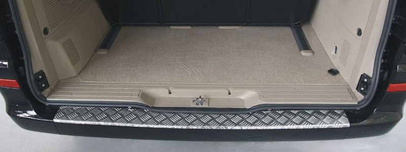 Накладка на бампер Mercedes-Benz Viano (W639) '2003-2014 (с загибом, алюминий) Alufrost