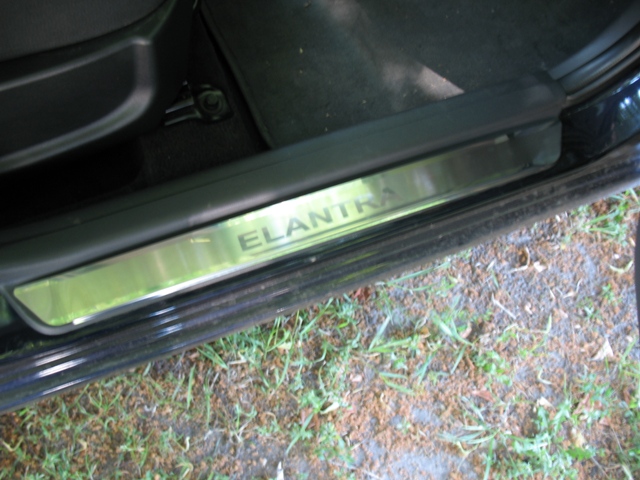 Накладки на пороги Hyundai Elantra '2006-2010 (исполнение Premium) NataNiko