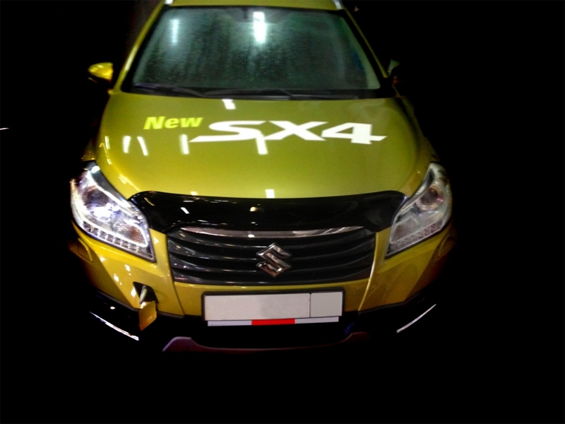 Дефлектор капота Suzuki SX4 '2013-2016 (без логотипа) Sim
