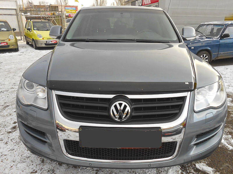 Дефлектор капота Volkswagen Touareg '2002-2010 (без логотипа) EGR