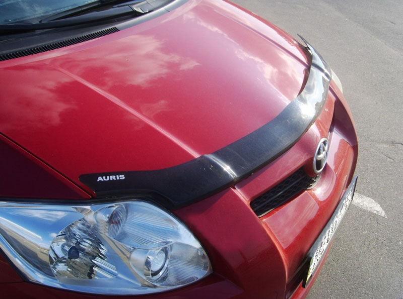 Дефлектор капота Toyota Auris '2007-2010 (с логотипом) EGR