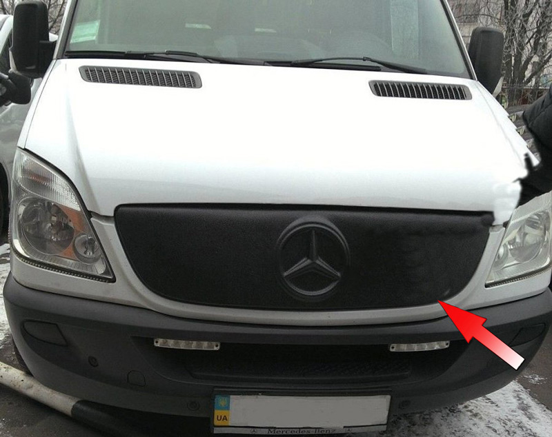 Зимняя накладка на решетку радиатора для Mercedes-Benz Sprinter (W906) '2006-2013 (верхняя решетка) матовая FLY
