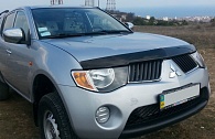 Дефлектор капота Mitsubishi L200 '2006-2013 (без логотипа) Sim