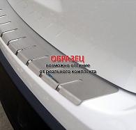 Накладка на бампер Volkswagen Golf 7 '2012-2020 (с загибом, универсал, сталь) Alufrost