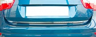 Накладка на нижнюю кромку багажника Nissan Tiida '2007-> (зеркальная, хетчбек) Alufrost
