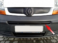 Зимняя накладка на решетку радиатора для Opel Vivaro '2001-2006 (середина) матовая FLY