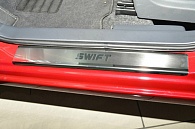 Накладки на пороги Suzuki Swift '2010-2017 (5 дверей, исполнение Premium) NataNiko