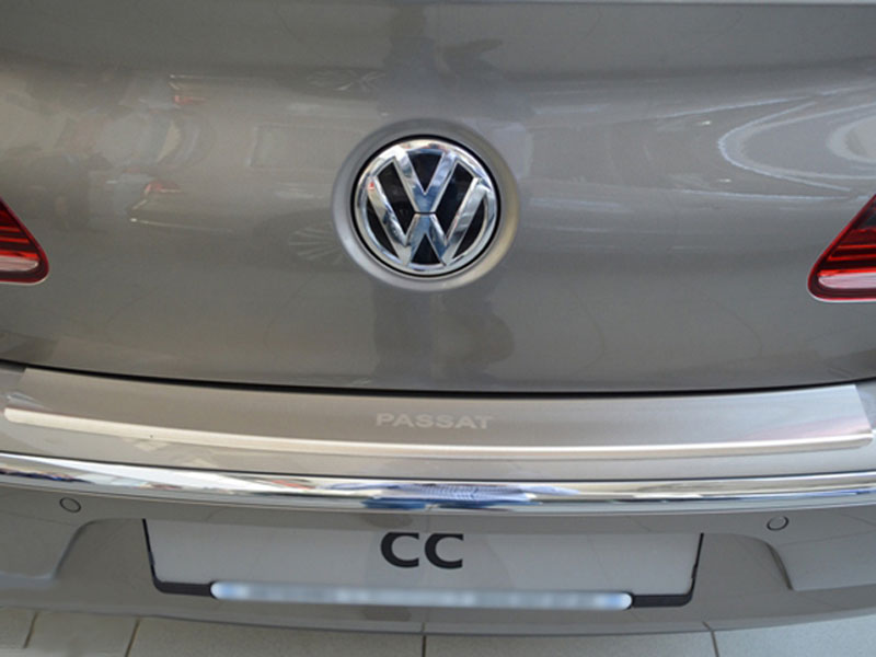 Накладка на бампер Volkswagen Passat CC '2008-> (с загибом, исполнение Premium+карбоновая пленка) NataNiko